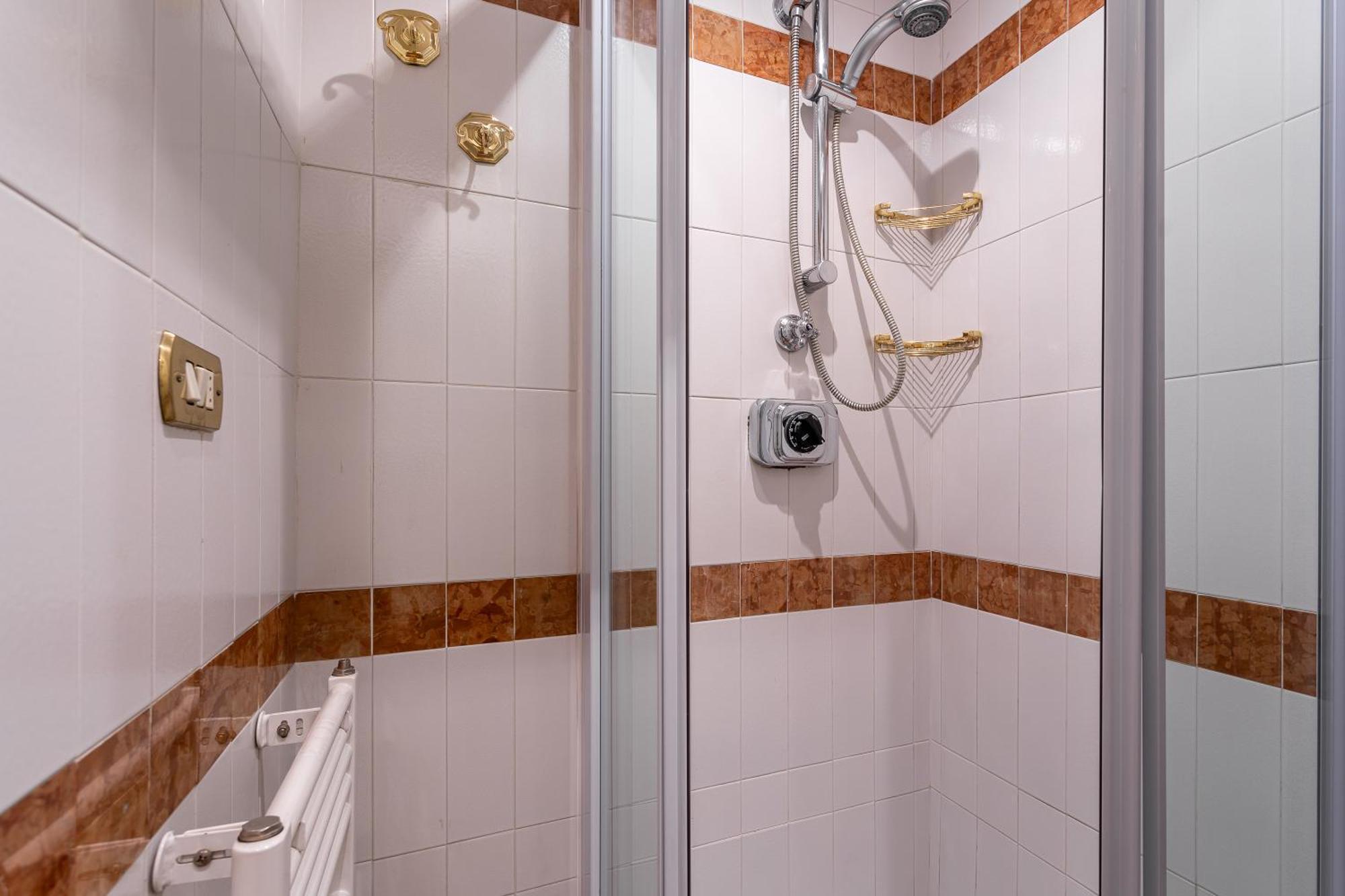 Apartment Iflat Classy & Spacious Near Campo De Fiori Rom